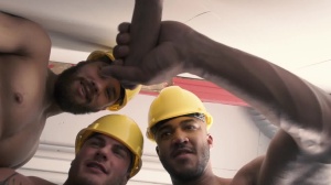 Jizz Orgy: Inked american jock enjoys orgy