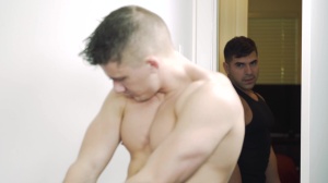 Str8togay.com: Twink boy enjoying big dick guy