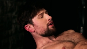 BROMO - European blowjob cum in the bar