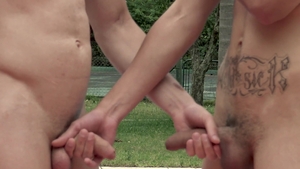 Latin Leche: Cumshot on vacation