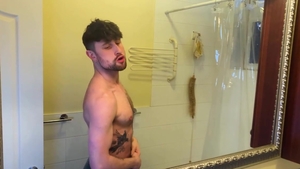 BrotherCrush.com - Sex plus delicious hunk