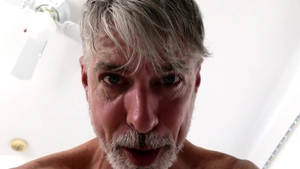 ManPuppy.com: Richard caught jack off