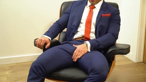 HotAFmen: Join Kenzo in his Menatplay Adventure
