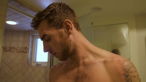 Next Door Buddies: Muscled Carter's Shower Surprises