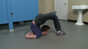 Men: Young Bear Fucks Tight Bubble Butt